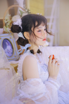 狗的蝴蝶结卡我里面了怎么办